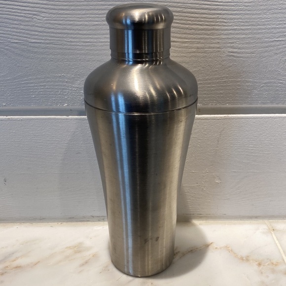 Stainless Steel Cocktail Shaker - Picture 4 of 11